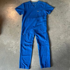 2 Full set of small FIGS scrubs with extra third scrub top